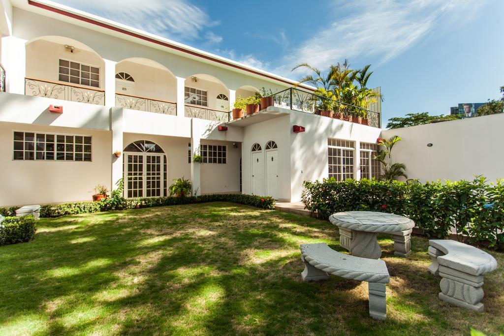 Hotel Executive Managua Esterno foto