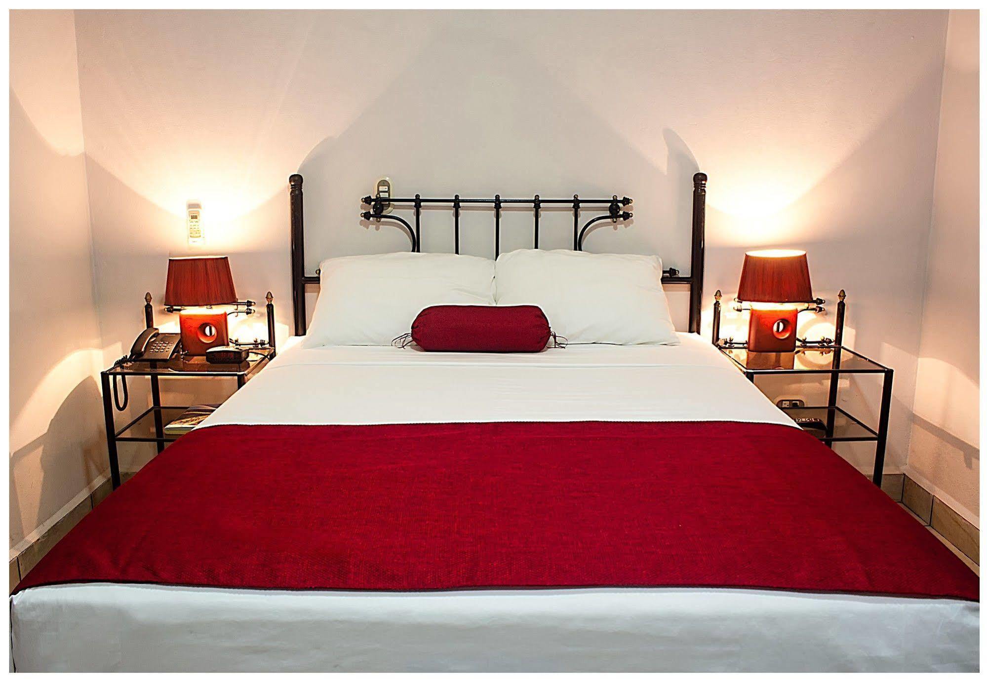 Hotel Executive Managua Esterno foto